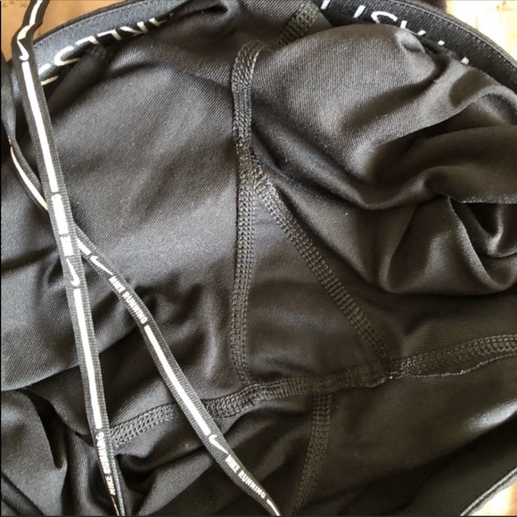 Nike Run Fast Live Fearless Relay Graphic Crop Leggings in black size Small - Picture 5 of 8